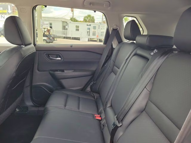 2023 Brilliant Silver Metallic Nissan Rogue SV FWD SUV