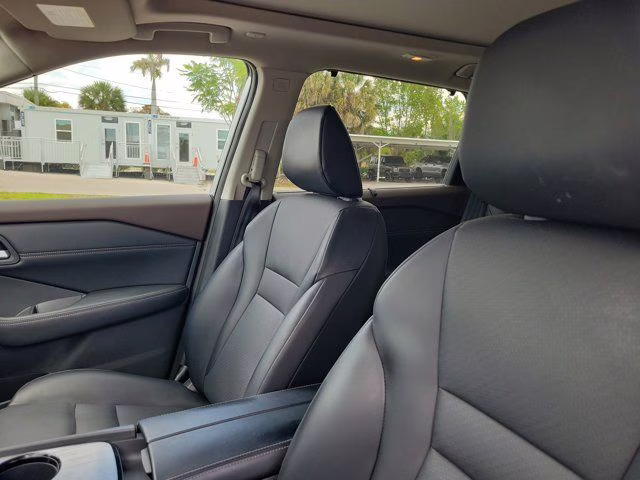 2023 Brilliant Silver Metallic Nissan Rogue SV FWD SUV