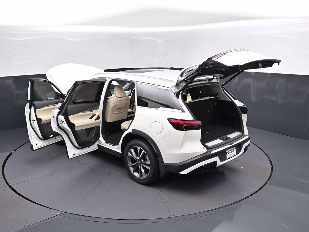 2023 Majestic White INFINITI QX60 LUXE AWD SUV