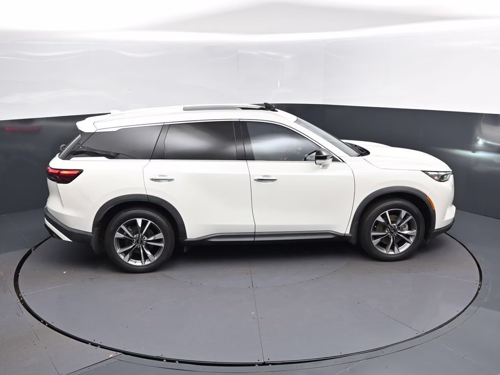 2023 Majestic White INFINITI QX60 LUXE AWD SUV