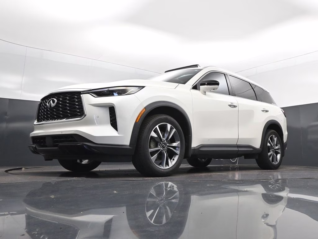 2023 Majestic White INFINITI QX60 LUXE AWD SUV