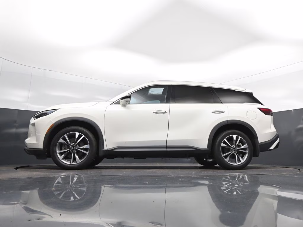 2023 Majestic White INFINITI QX60 LUXE AWD SUV