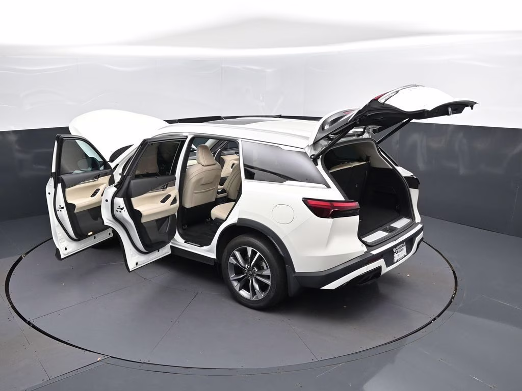 2023 Majestic White INFINITI QX60 LUXE AWD SUV