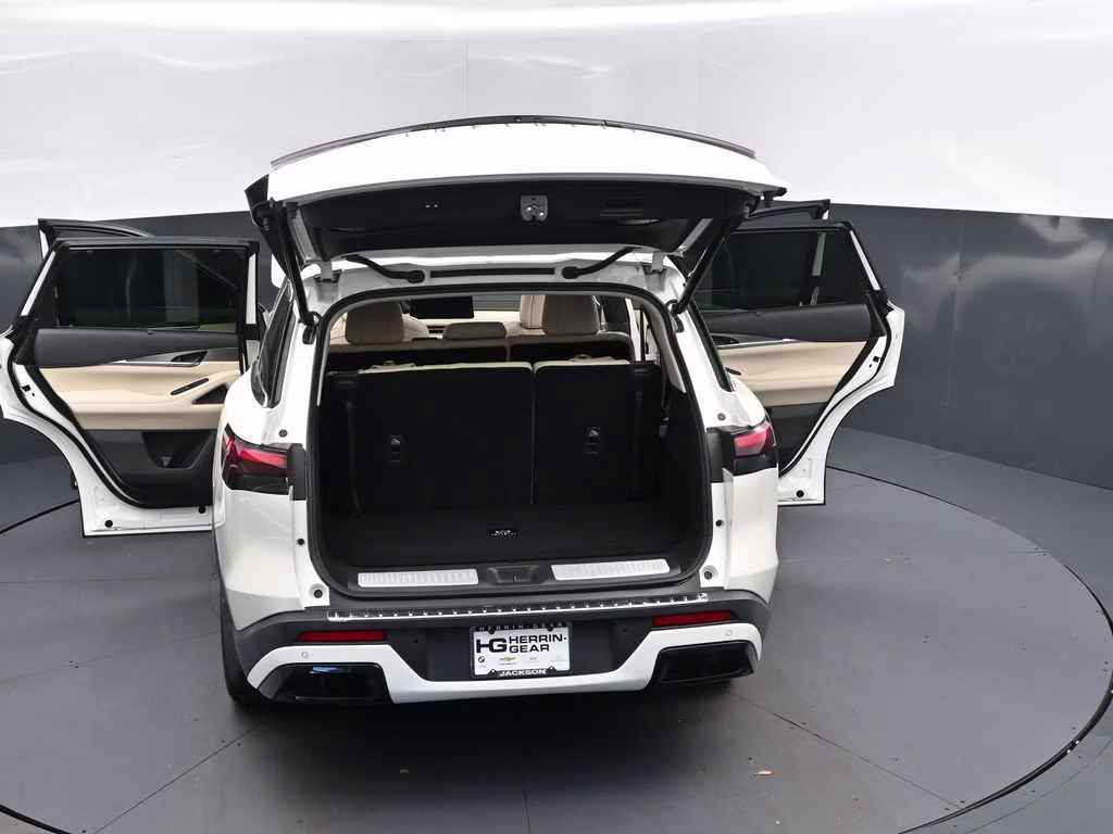 2023 Majestic White INFINITI QX60 LUXE AWD SUV