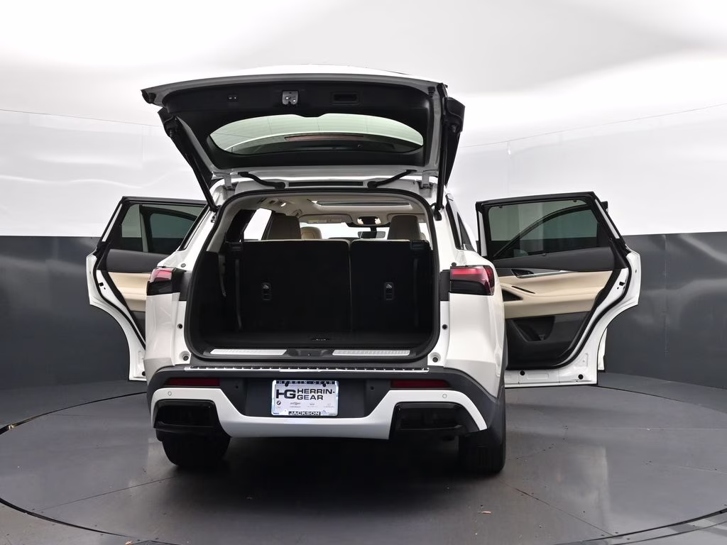 2023 Majestic White INFINITI QX60 LUXE AWD SUV