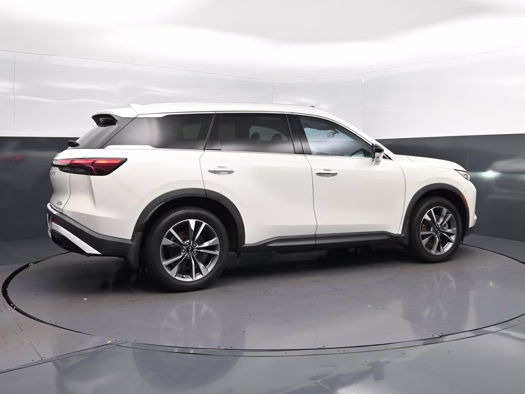 2023 Majestic White INFINITI QX60 LUXE AWD SUV