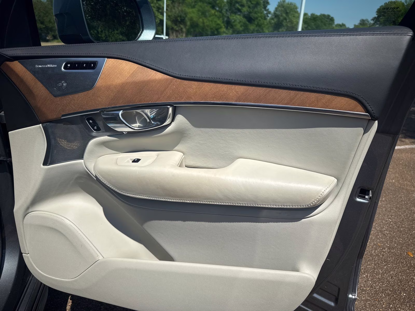 2016 Gray Metallic Volvo XC90 T6 Inscription AWD SUV