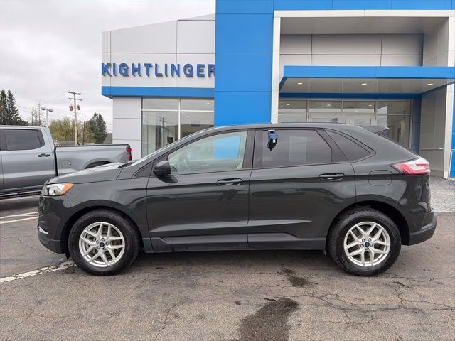 2022 Green Metallic Ford Edge SE AWD SUV