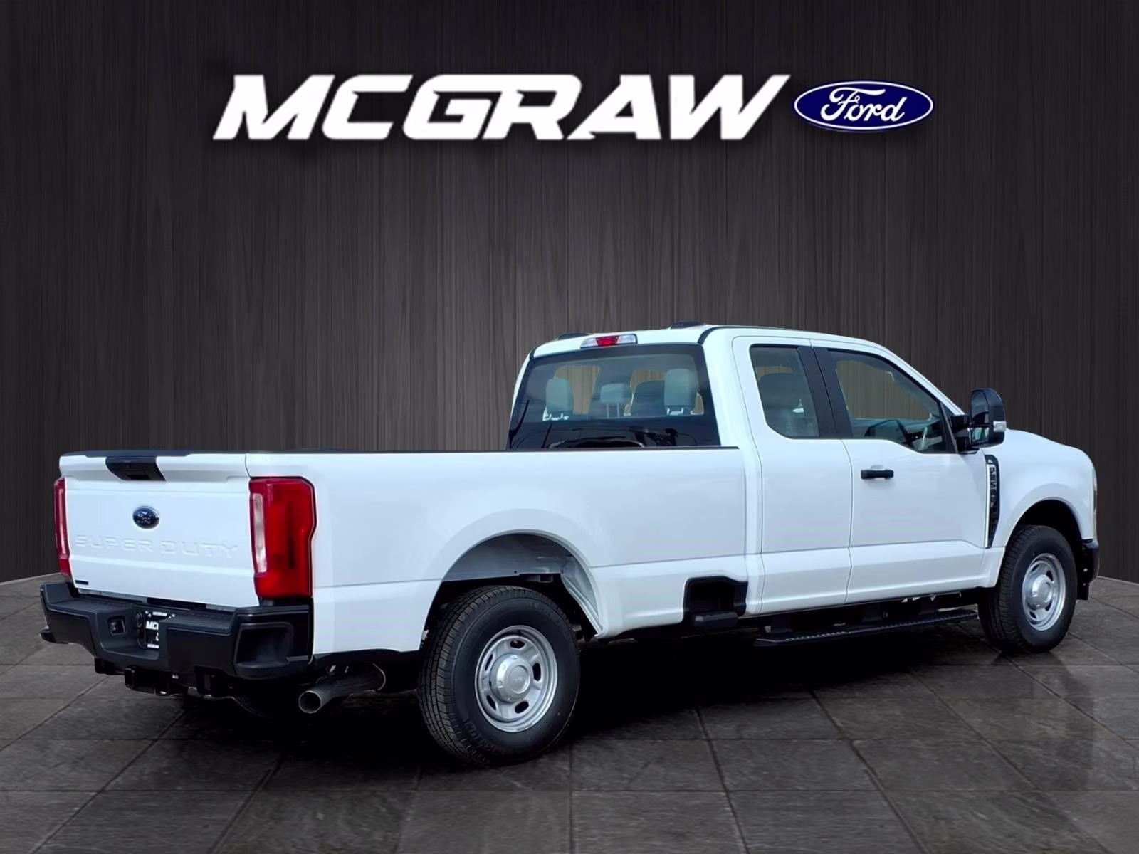 2026 Oxford White Ford Super Duty F-250 SRW XL RWD Truck