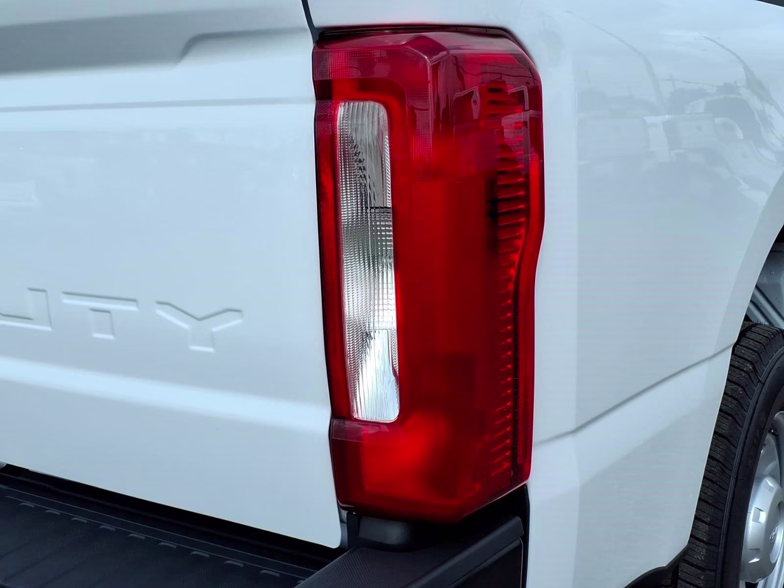 2026 Oxford White Ford Super Duty F-250 SRW XL RWD Truck