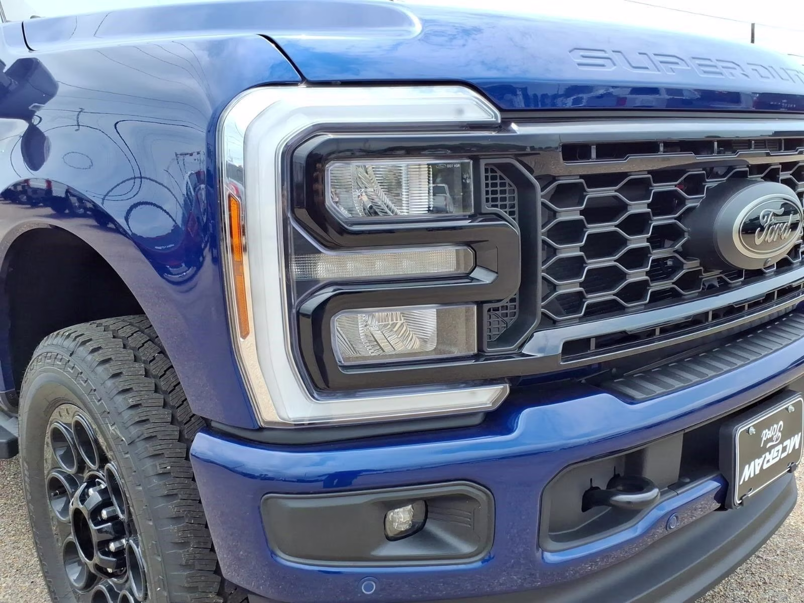 2026 Blue Ford Super Duty F-350 SRW Lariat 4X4 Truck