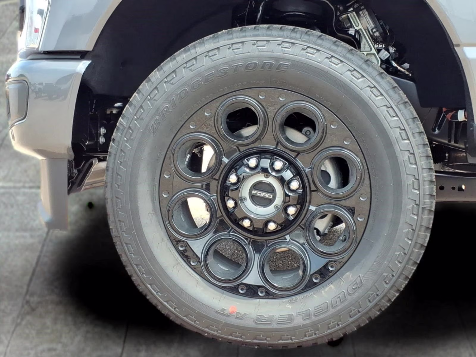 2026 Gray Ford Super Duty F-350 SRW Lariat 4X4 Truck