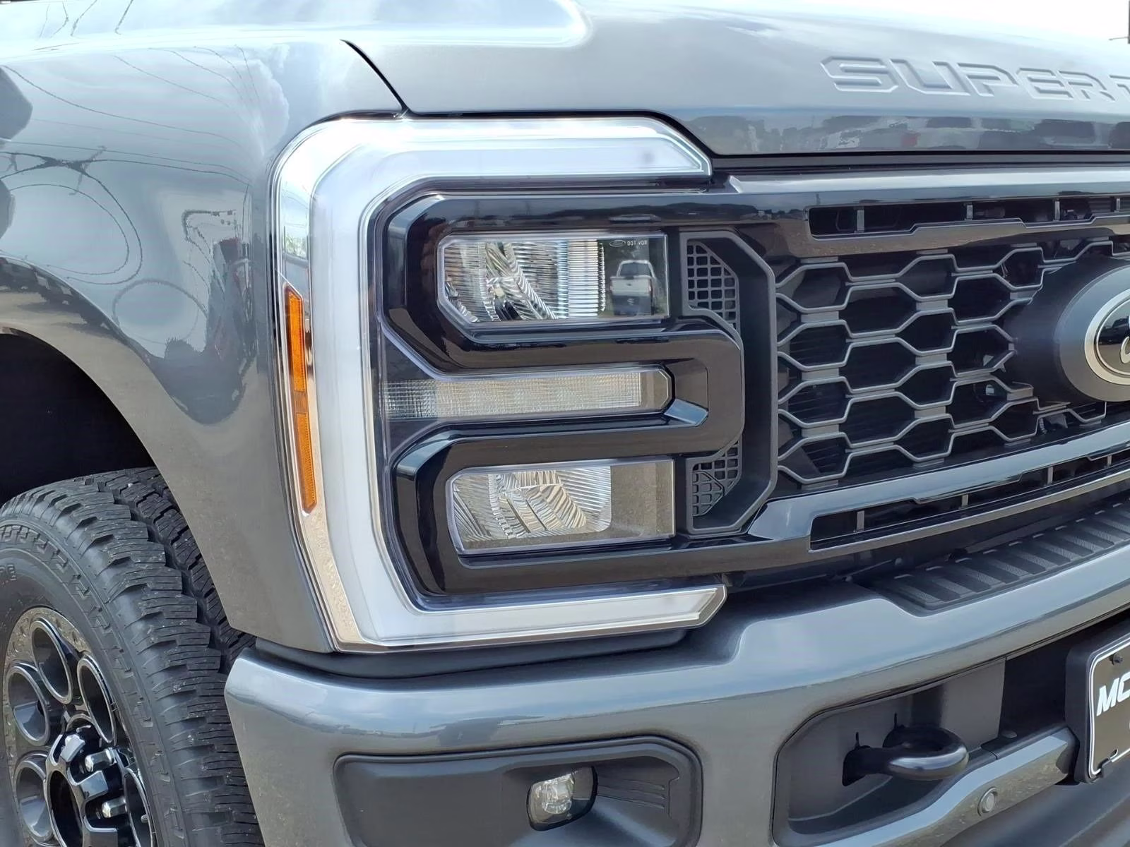 2026 Gray Ford Super Duty F-350 SRW Lariat 4X4 Truck