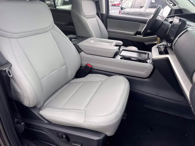 2026 Gray Metallic Ford Expedition Active RWD SUV