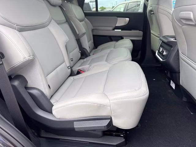 2026 Gray Metallic Ford Expedition Active RWD SUV