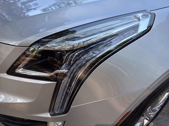 2020 Radiant Silver Metallic Cadillac XT5 Premium Luxury AWD SUV