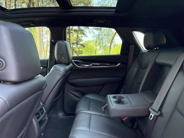 2020 Radiant Silver Metallic Cadillac XT5 Premium Luxury AWD SUV