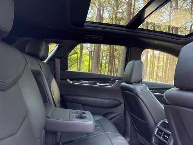 2020 Radiant Silver Metallic Cadillac XT5 Premium Luxury AWD SUV