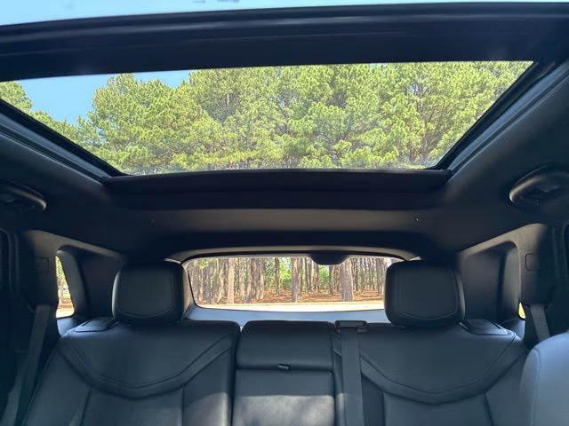 2020 Radiant Silver Metallic Cadillac XT5 Premium Luxury AWD SUV