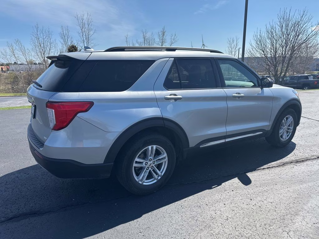 2020 Silver Ford Explorer XLT 4X4 SUV