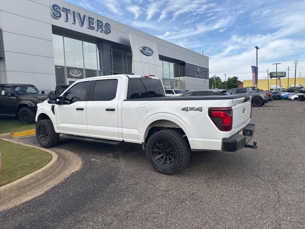2025 Oxford White Ford F-150 XL 4X4 Truck