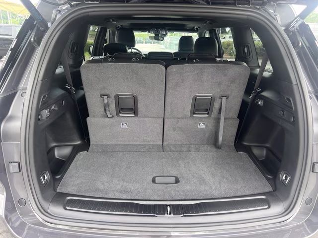 2026 Baltic Gray Metallic Clearcoat Jeep Grand Cherokee L Laredo Altitude RWD SUV