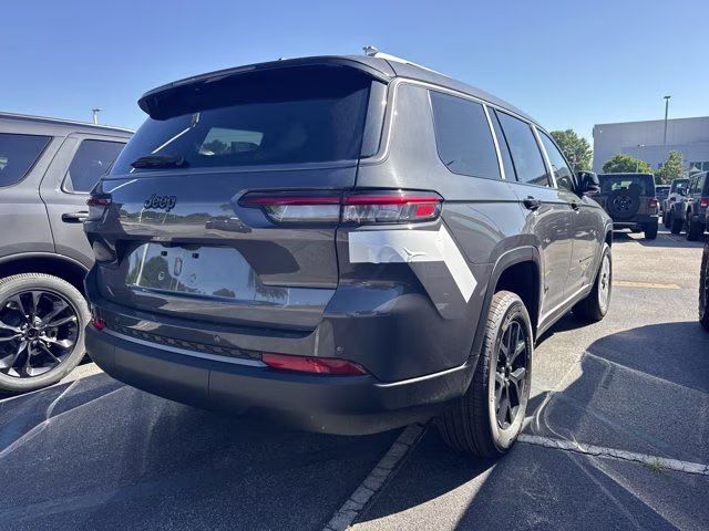 2026 Baltic Gray Metallic Clearcoat Jeep Grand Cherokee L Laredo Altitude RWD SUV