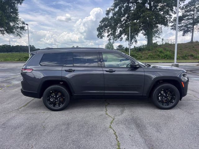 2026 Baltic Gray Metallic Clearcoat Jeep Grand Cherokee L Laredo Altitude RWD SUV