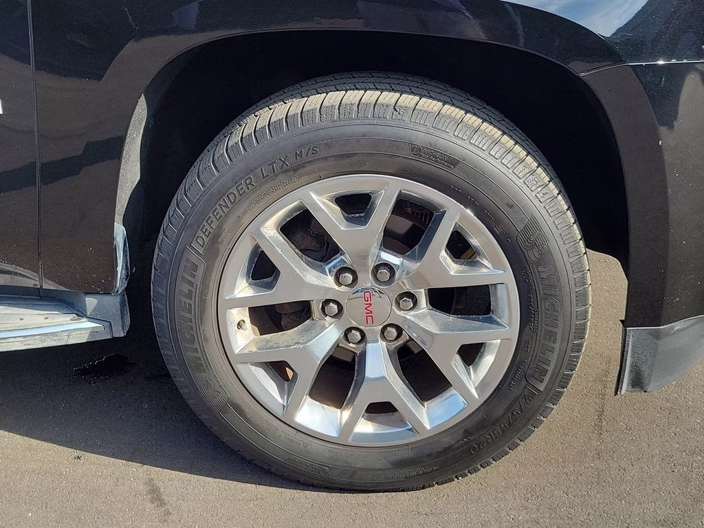 2015 Onyx Black GMC Yukon SLT 4X4 SUV