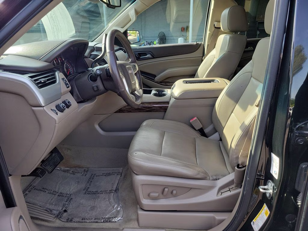 2015 Onyx Black GMC Yukon SLT 4X4 SUV