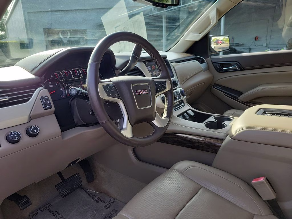 2015 Onyx Black GMC Yukon SLT 4X4 SUV