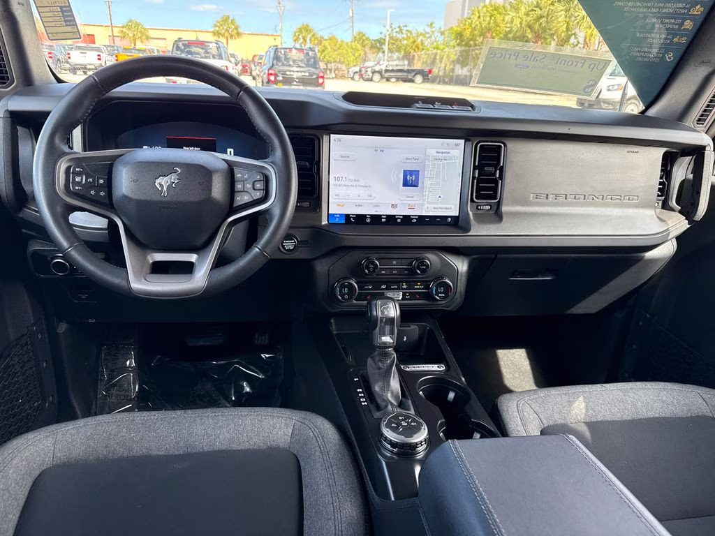 2025 Oxford White Ford Bronco Big Bend 4X4 SUV