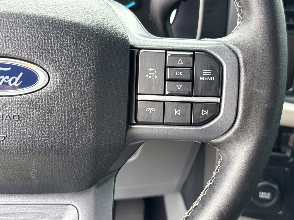2023 Oxford White Ford F-150 XLT RWD Truck