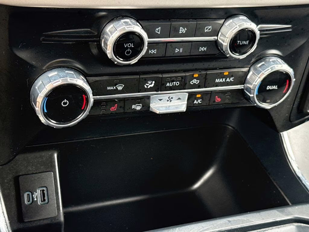 2023 Oxford White Ford F-150 XLT RWD Truck