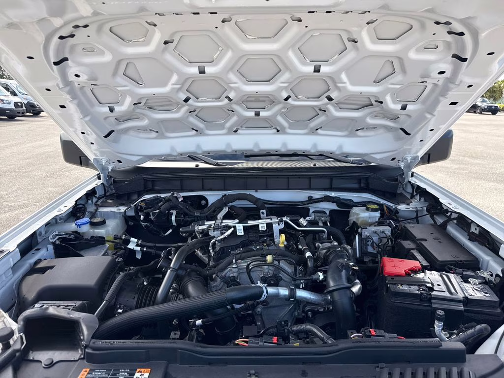2025 Oxford White Ford Bronco Big Bend 4X4 SUV