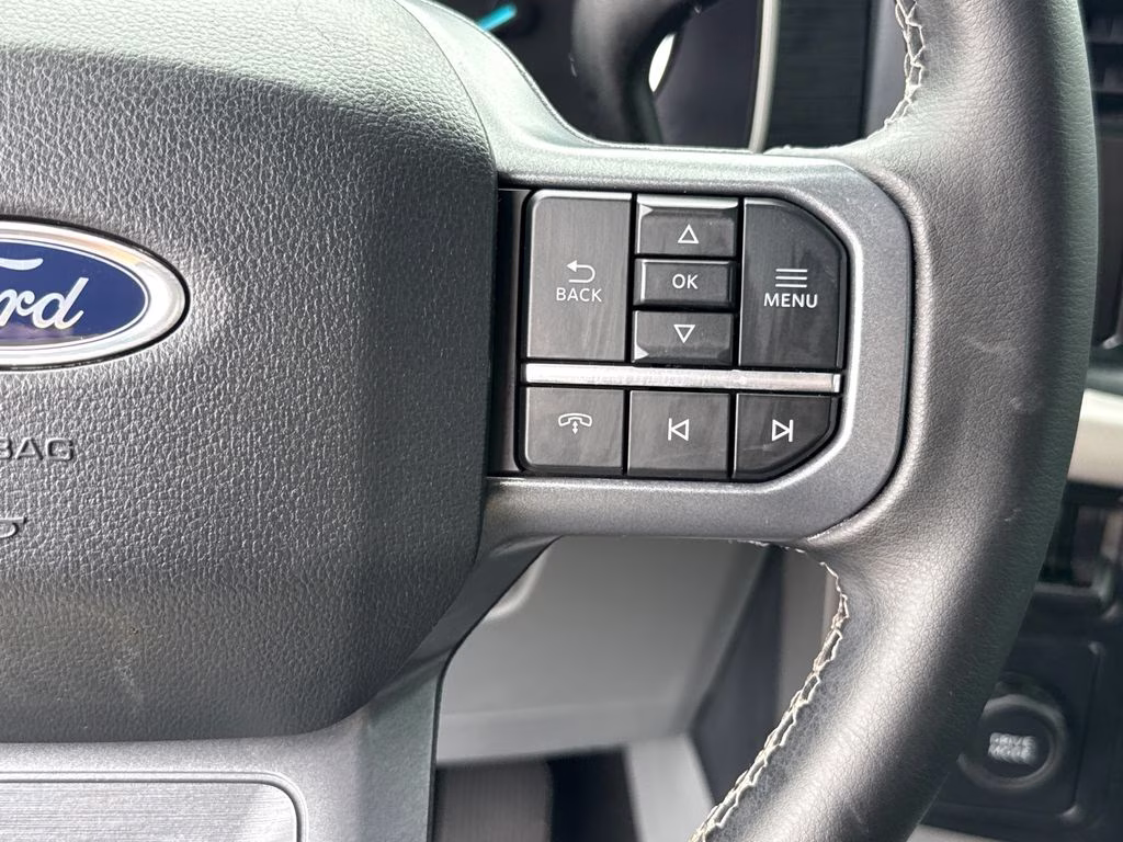 2023 Oxford White Ford F-150 XLT RWD Truck