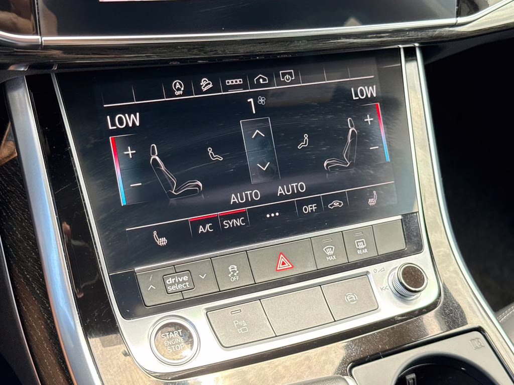 2025 Glacier White Metallic Audi Q7 45 Premium AWD SUV