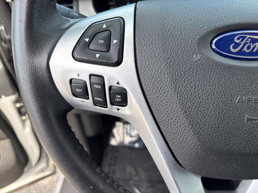 2012 Ingot Silver Metallic Ford Edge SEL FWD SUV