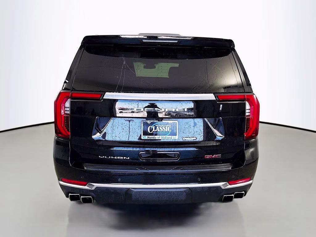 2025 Onyx Black GMC Yukon XL Denali 4X4 SUV