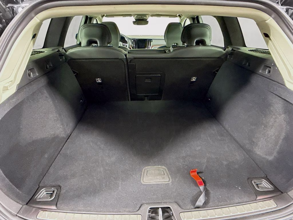 2025 Black Volvo V60 Cross Country B5 Plus AWD Crossover