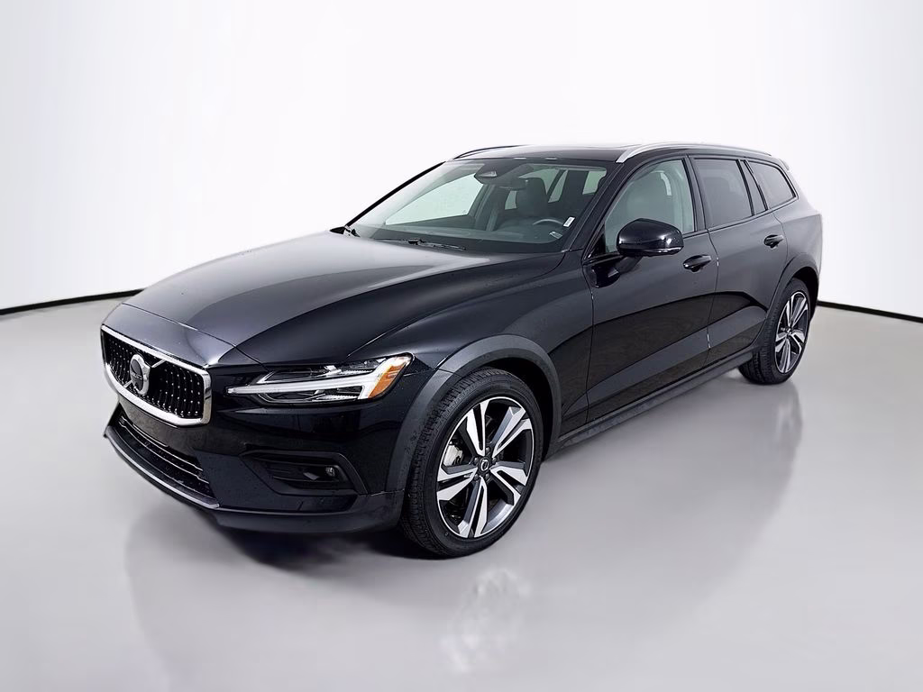 2025 Black Volvo V60 Cross Country B5 Plus AWD Crossover