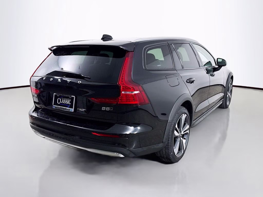 2025 Black Volvo V60 Cross Country B5 Plus AWD Crossover