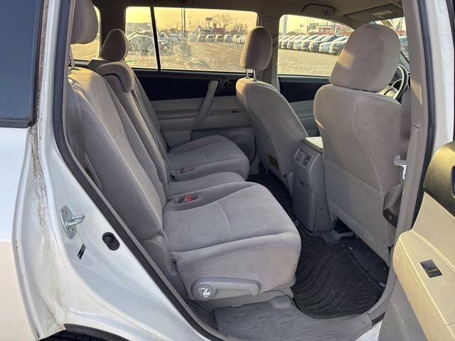 2008 Blizzard Pearl Toyota Highlander Base 4X4 SUV