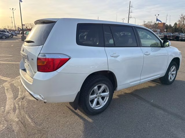 2008 Blizzard Pearl Toyota Highlander Base 4X4 SUV