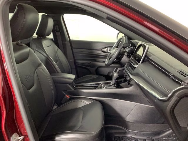 2022 Velvet Red Pearlcoat Jeep Compass Limited 4X4 SUV