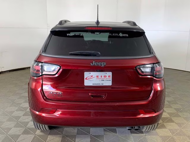 2022 Velvet Red Pearlcoat Jeep Compass High Altitude 4X4 SUV