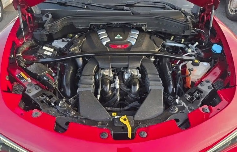 2023 Alfa Rosso Alfa Romeo Stelvio Quadrifoglio AWD SUV