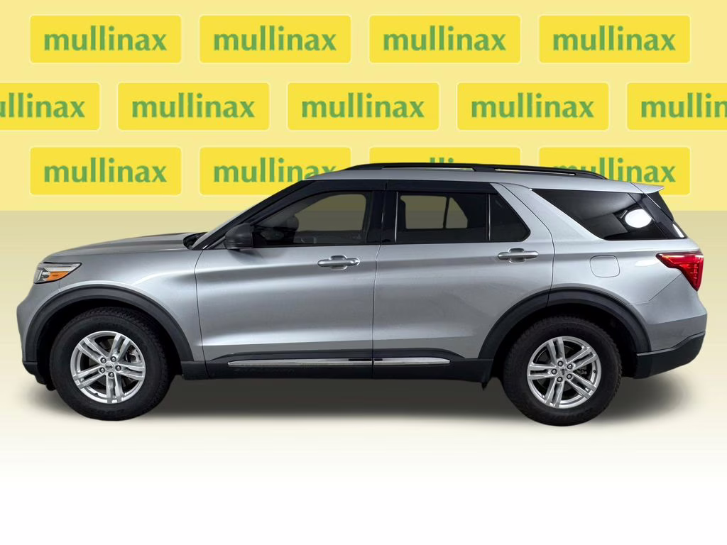 2020 Iconic Silver Metallic Ford Explorer XLT RWD SUV