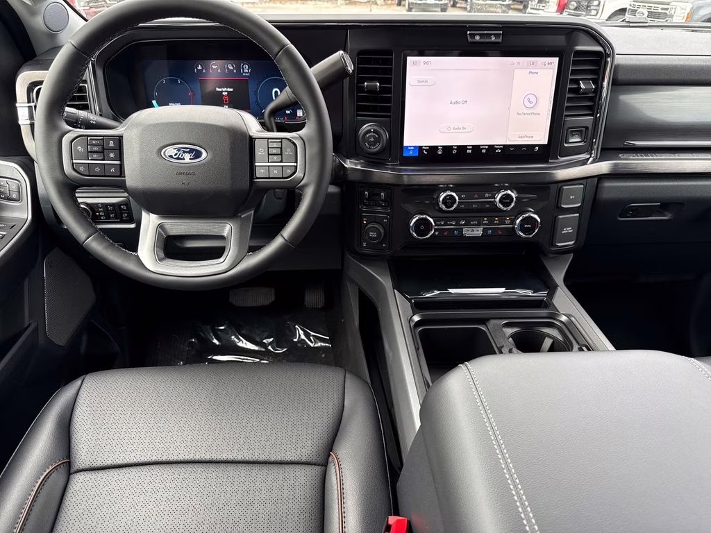 2026 White Ford Super Duty F-250 SRW Lariat 4X4 Truck
