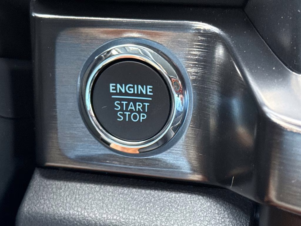 2026 Gray Ford Super Duty F-250 SRW Lariat 4X4 Truck